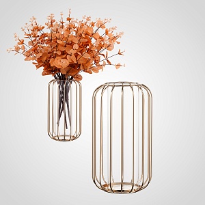 Стеклянная Золотистая  Ваза в Металлическом  Каркасе 26 см.